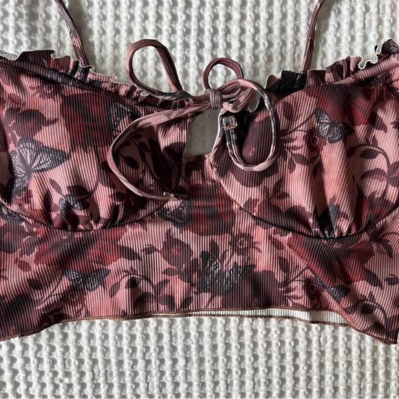 Boutique Bralette Crop Top - Picture 4 of 4